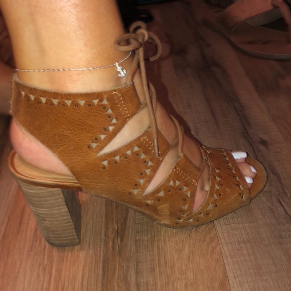 Lucky Brand Shoes - Tan Wedges